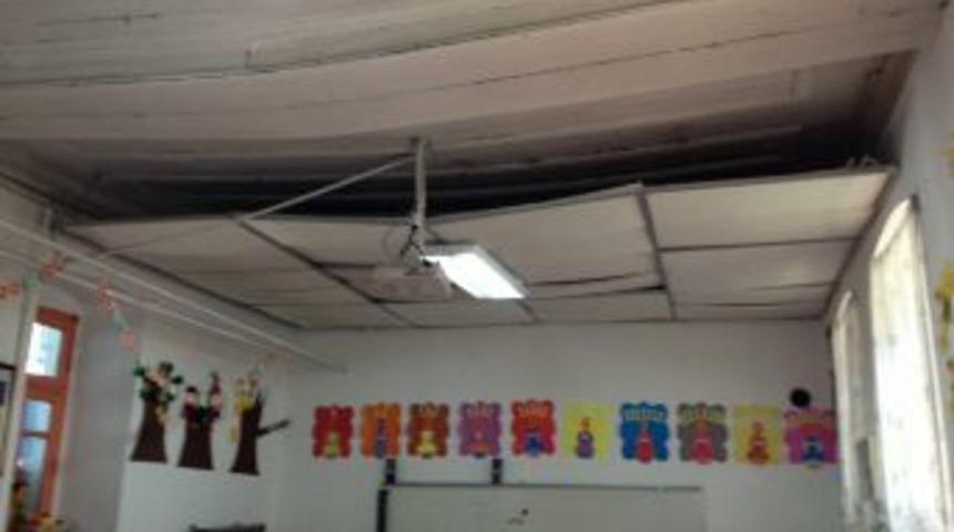 Velilerden 'rutubetli Ve Bakımsız Sınıf' Tepkisi