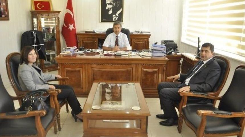 Vakıflar Bankası M&uuml;d&uuml;r&uuml;, Kaymakamı Ziyaret Etti