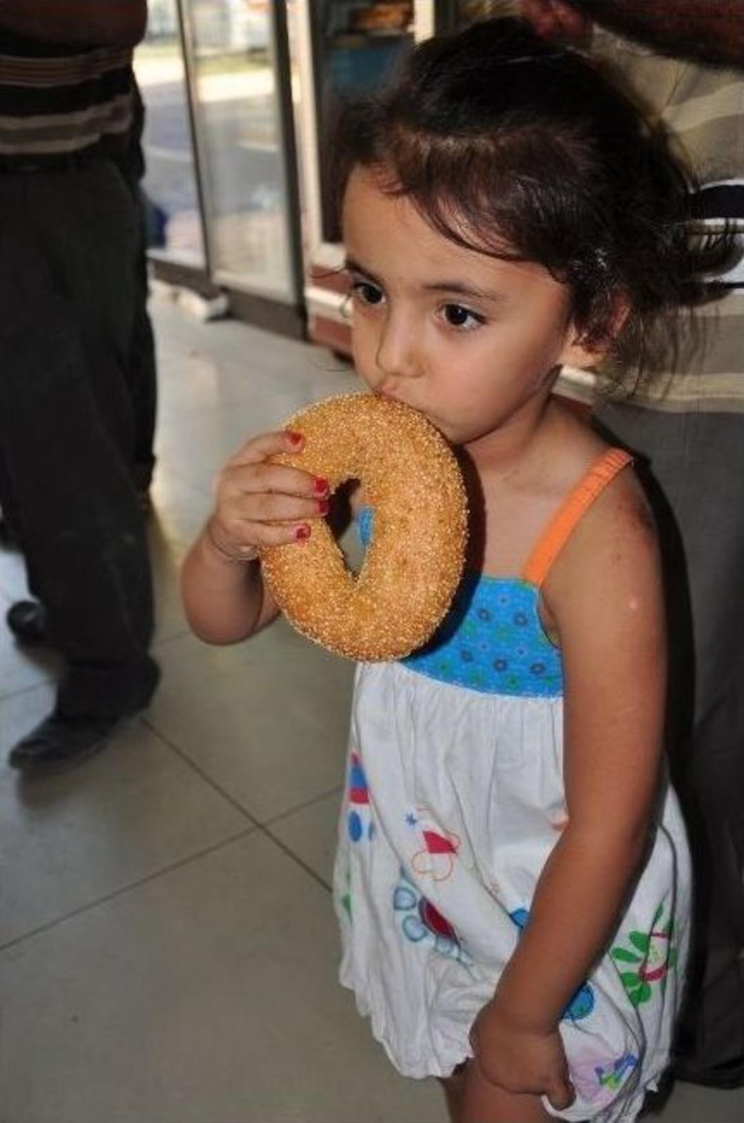 Adana&rsquo;da Simidin Fiyatı 75 Kuruşa &Ccedil;ıkarıldı