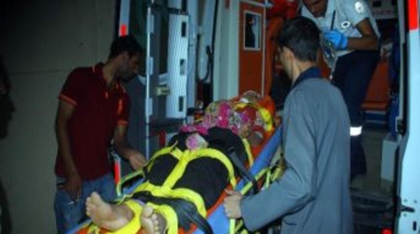 Otomobil İle Motosiklet &Ccedil;arpıştı: 3 Yaralı