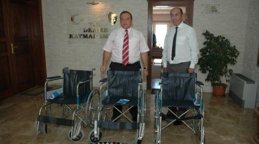 Demre Kaymakamlığından Engelli Vatandaşlara Tekerlekli Sandalye