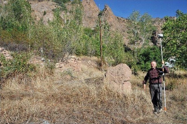 Ahmet Ziya&uuml;ddin G&uuml;m&uuml;şhanevi Hazretleri nin Evinin Yerinin Belirlenmesi &Ccedil;alışmaları Devam Ediyor 2