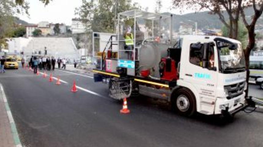 Yollardaki &Ccedil;izgilerin &Ouml;mr&uuml; 4 Kat Daha Fazla Olacak