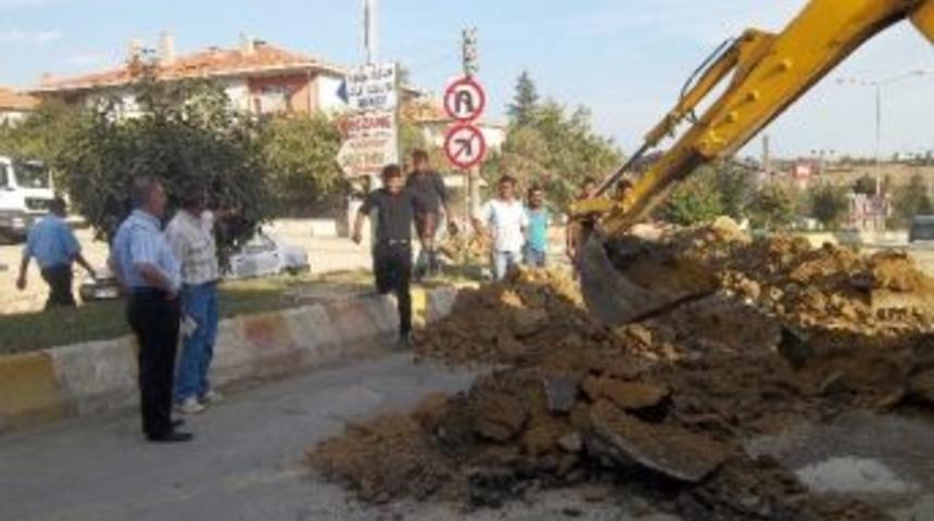 Başkan Birol Kaya Elektrik Tellerinin Yer Altına Alınma &Ccedil;alışmalarını İnceledi