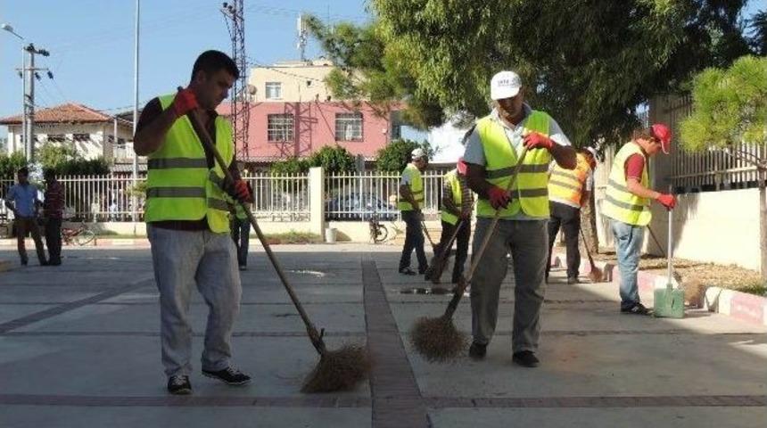 Aksu&rsquo;da Okullarda Temizlik &Ccedil;alışması
