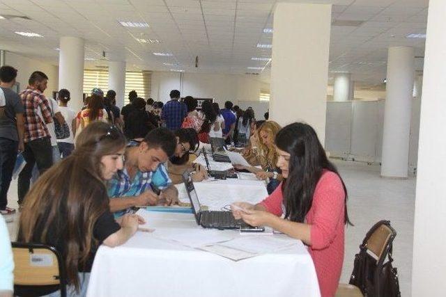Nevşehir &Uuml;niversitesi ne 3 Bin 128 &Ouml;ğrenci Kesin Kayıt Yaptırdı 1