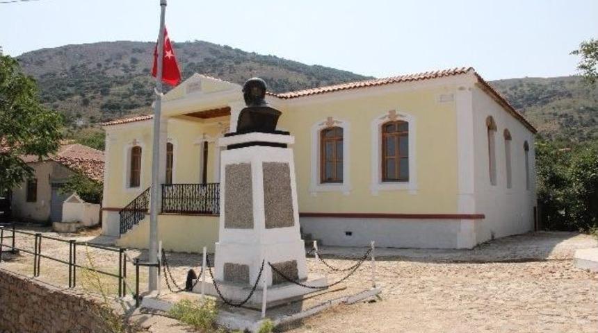 G&ouml;k&ccedil;eada Rum Okulu 49 Yıl Sonra Yeniden Eğitime Başlıyor