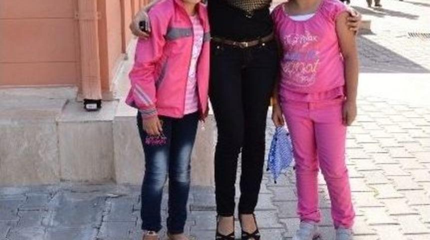 &Ccedil;om&uuml; Tıp Fak&uuml;ltesi Hastanesi Mazgallar Renklendi