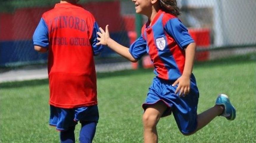 Altınordu&rsquo;da Futbol Şenliği Var