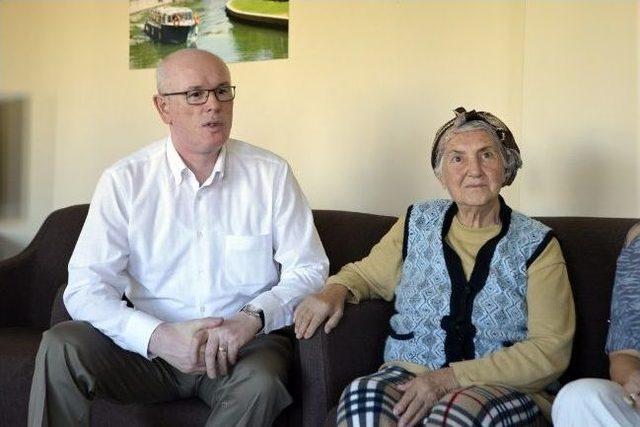 Chp Milletvekili Kurt Sağlık Merkezlerini Gezdi 1