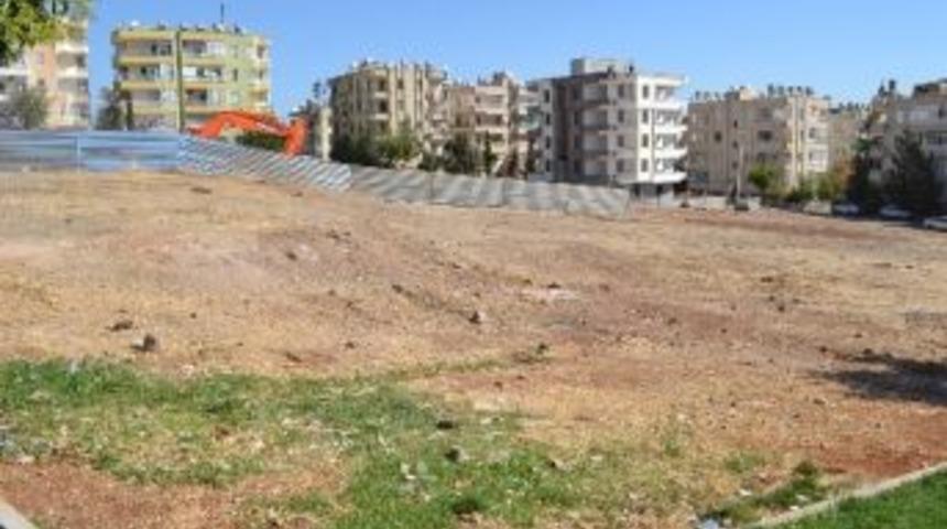 İpekyol Mahallesi&rsquo;ne Park Yapımına Başlandı