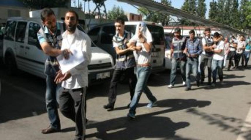 Okul Zili &Ouml;ncesi 'torbacı' Temizliği!