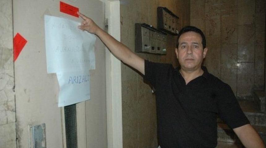 Kazanın Ardından Asans&ouml;re Kırmızı Etiket Yapıştırıldı