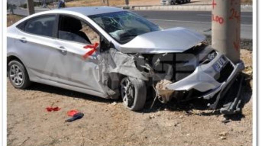 D&uuml;ğ&uuml;n yolunda kaza 4 yaralı