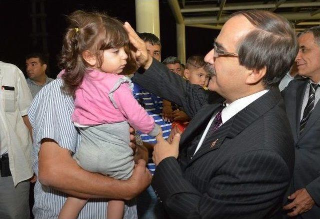 Vali Coş&rsquo;tan Hastalara Ziyaret 2