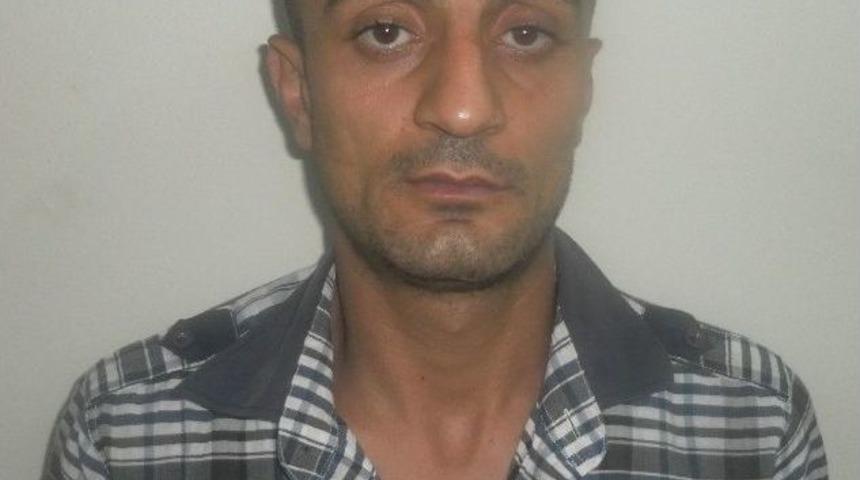 İ&ccedil; &Ccedil;amaşırı Hırsızı Serbest Kaldığı G&uuml;n Cep Telefonu &Ccedil;aldı