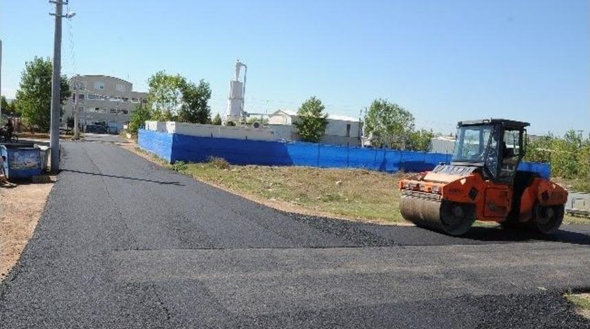 Başiskele'de Asfalt &Ccedil;alışmaları S&uuml;r&uuml;yor