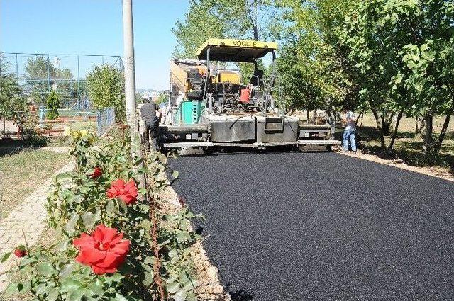 Başiskele de Asfalt &Ccedil;alışmaları S&uuml;r&uuml;yor 1