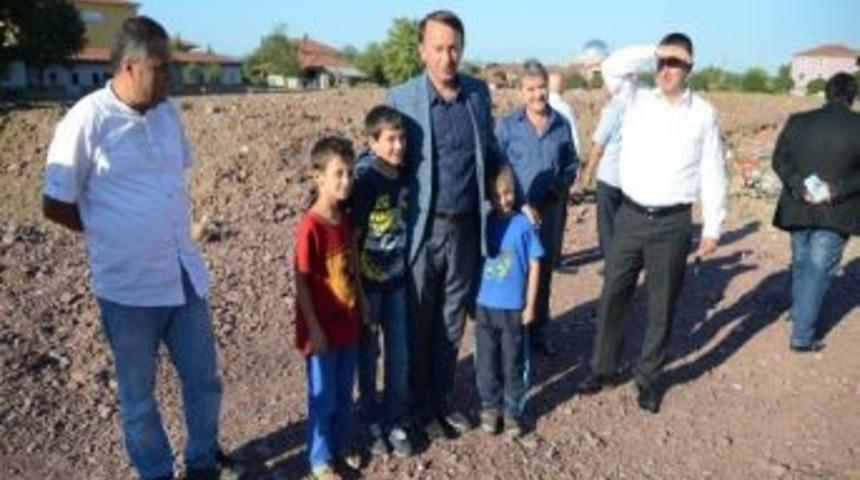 Karabalık'tan Okul Yoluna Asfalt S&ouml;z&uuml;