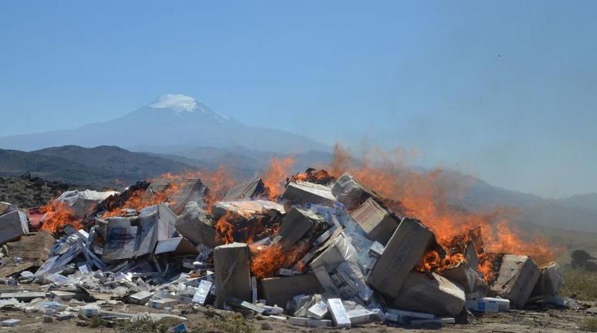 Iğdır'da 300 Bin Paket Sigara Imha Edildi