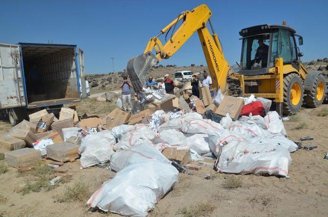 Iğdır'da 300 Bin Paket Sigara Imha Edildi