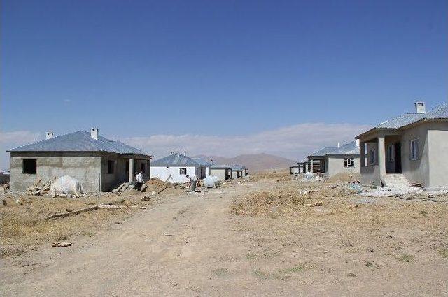 Erciş&rsquo;te Eyy Modeliyle K&ouml;y Yapı Stoku B&uuml;y&uuml;k &Ouml;l&ccedil;&uuml;de Yenileniyor 1