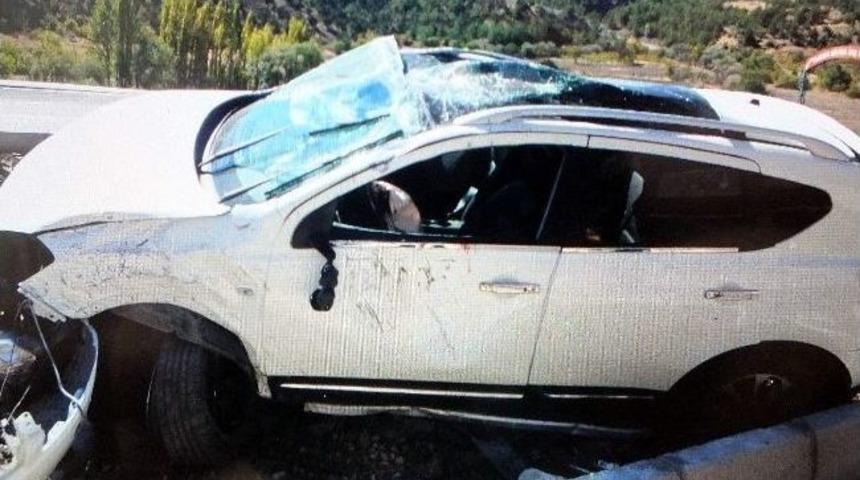 Koyulhisar&rsquo;da Kaza: 2 Yaralı