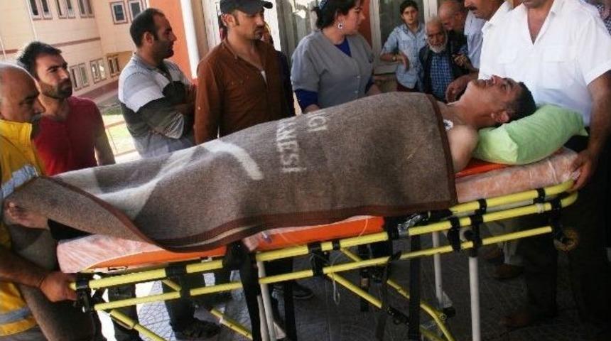 Lastiği patlayan otomobil şarampole u&ccedil;tu: 1 &ouml;l&uuml;, 5 yaralı