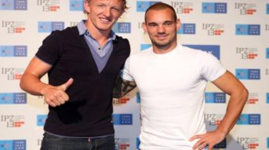 Hollandalı Yıldızlar Kuyt Ve Sneijder'den Lig Ve Avrupa Yorumu