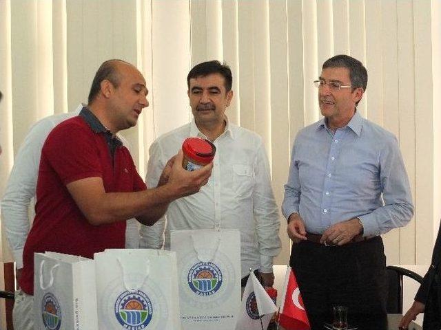 Ak Parti Milletvekili Sadık Badak Manavgat’ta