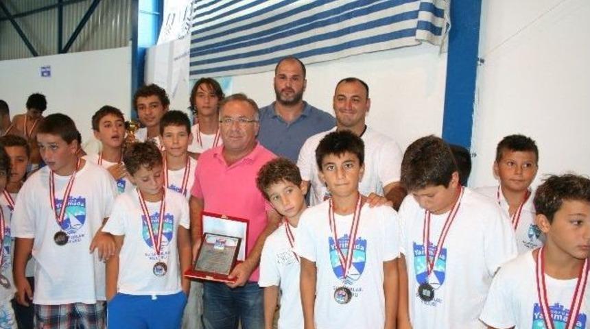 İlk Turnuvada Madalya Kazandılar