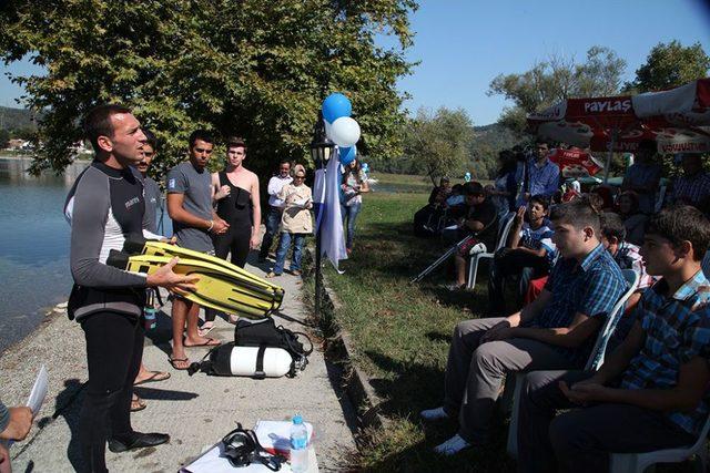 Engelliler Sapanca Gölü’nde Dalış Yaptı