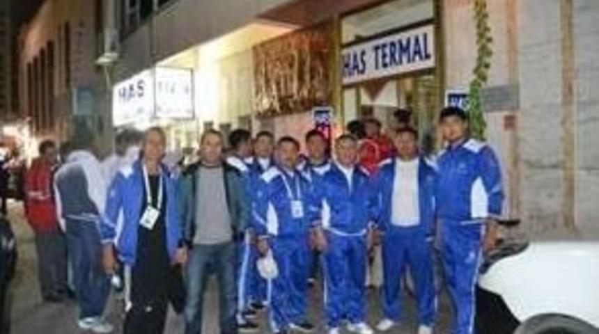 T&uuml;rk D&uuml;nyası Polisleri Eskişehir Hamamlarında Yorgunluk Attılar