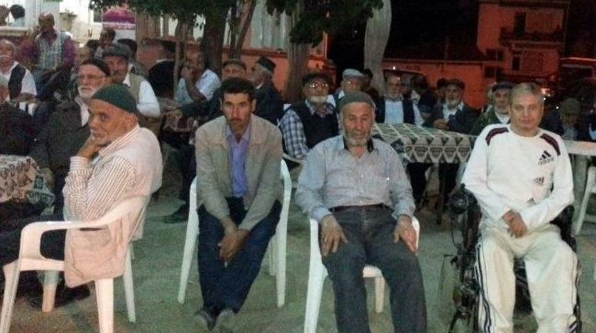 Deresakarı K&ouml;y&uuml;nde Şehitler Unutulmadı