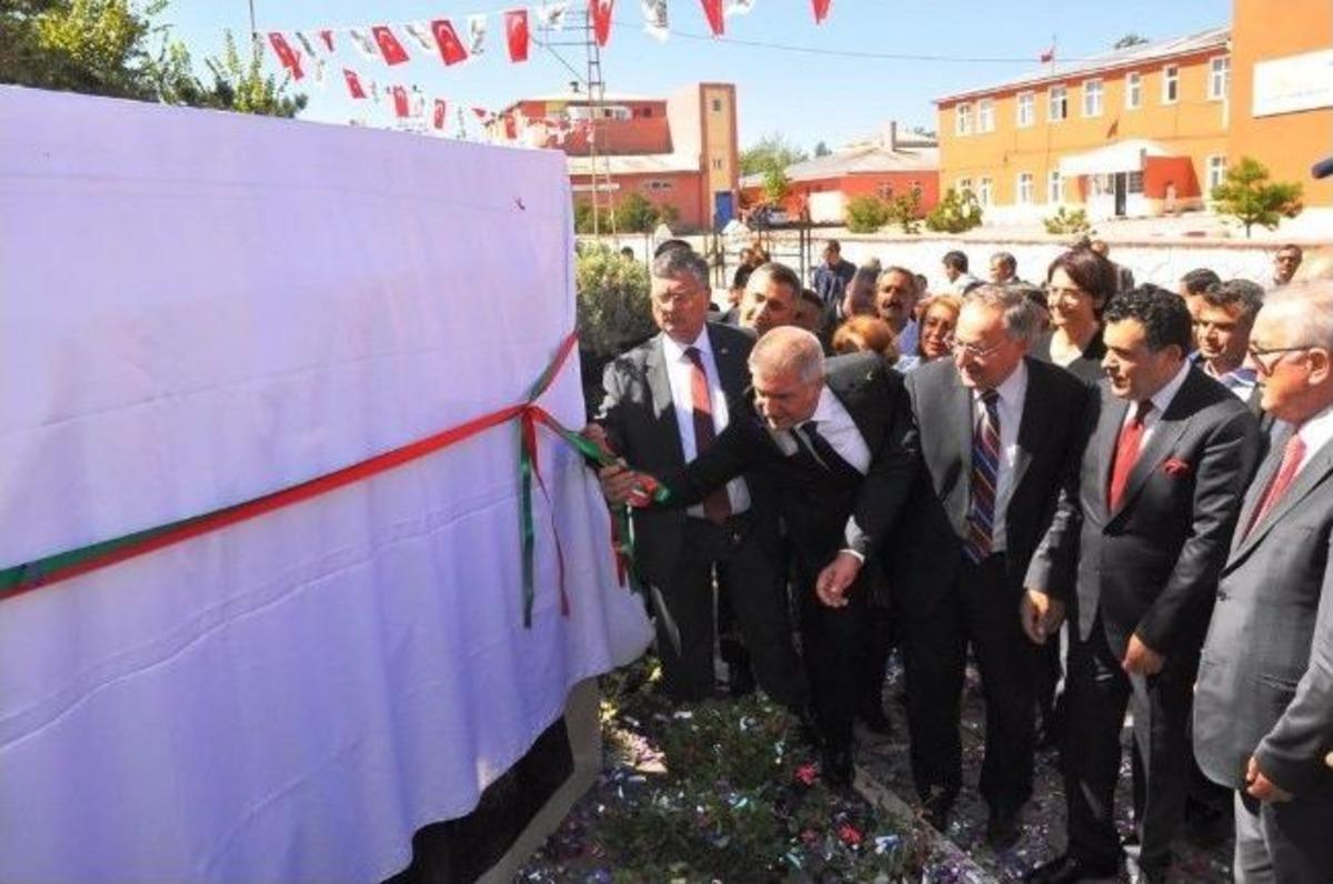 Karşıyaka&rsquo;dan Kars&rsquo;a Uzanan &ldquo;kardeşlik&rdquo; Eli