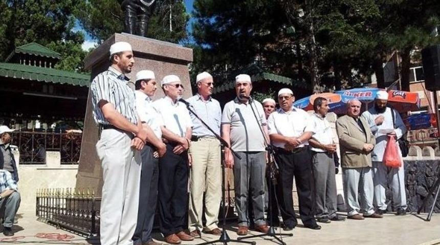 Tosya&rsquo;lı Hacı Adaylarından İlk Kafile Yola &Ccedil;ıktı