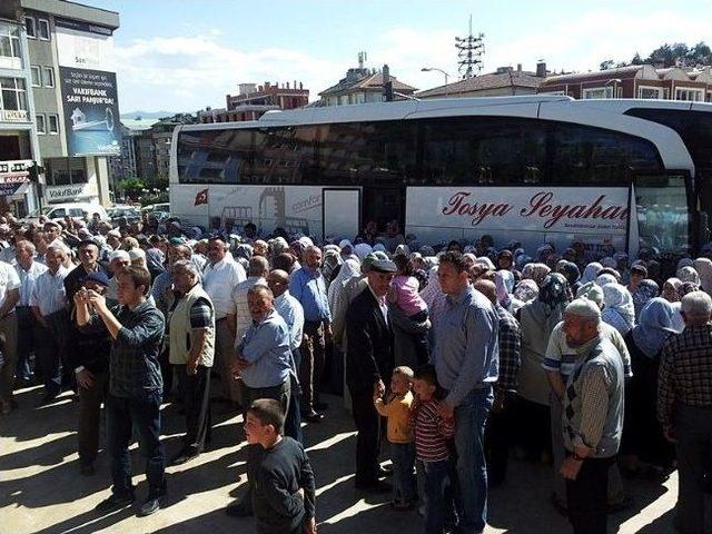 Tosya’lı Hacı Adaylarından İlk Kafile Yola Çıktı