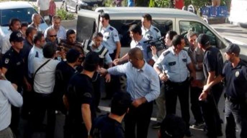 Zanlı Adliyeye &Ccedil;ıkarıldı