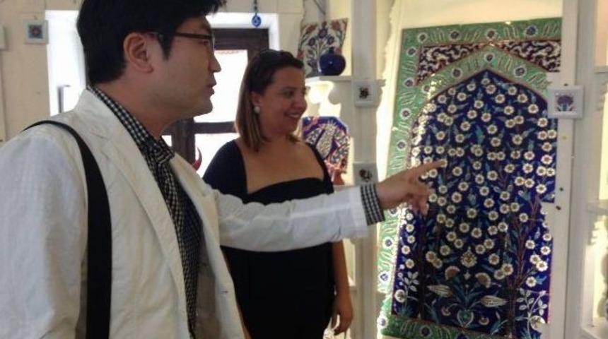 İznik &Ccedil;inisi Kore Televizyonunda