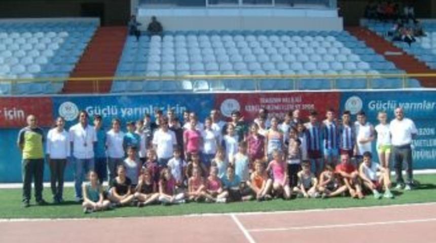 Trabzon&rsquo;da Atat&uuml;rk Kupası Atletizm Yarışmaları Yapıldı