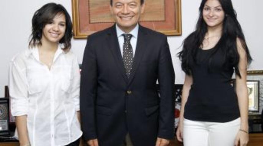 Gediz &Uuml;niversitesi'nin Ilk Brezilyalıları Geldi