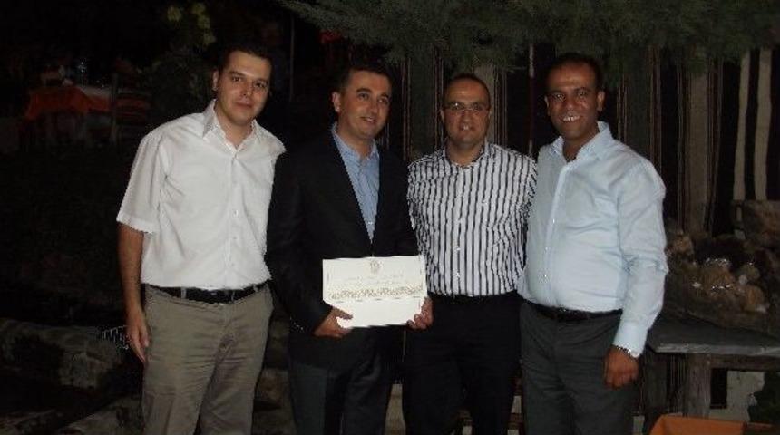 İlk Mezunlar Sertifikalarını Aldı