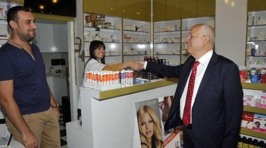 Fethi Yaşar &Ccedil;arşı Esnafını Ziyaret Etti