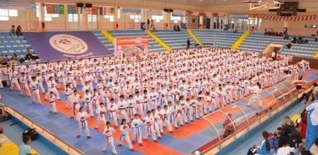 Vanlı Ak&ccedil;akaya&rsquo;dan B&uuml;y&uuml;k Başarı 1