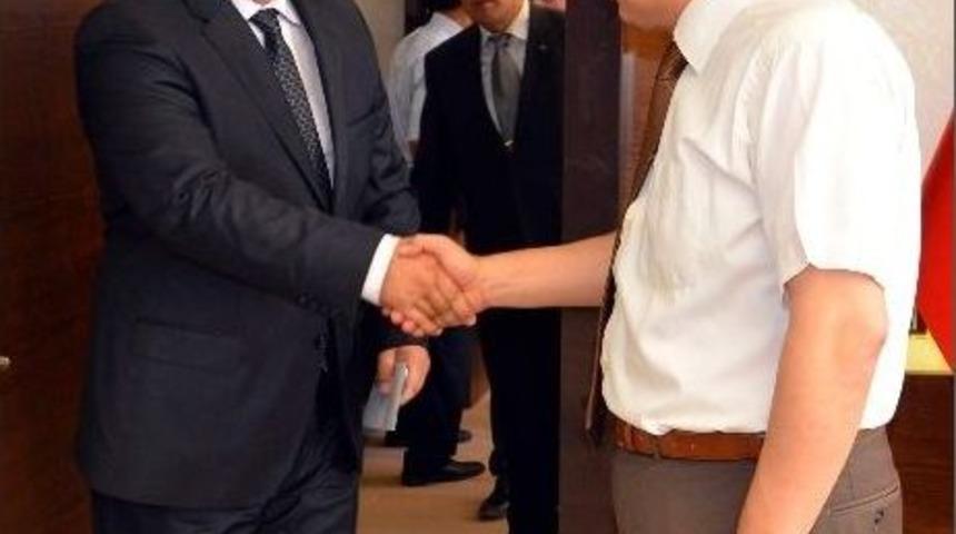 Aydınlı Şof&ouml;rler Ve Otomobilcilerden Vali Ayyıldız'a Ziyaret