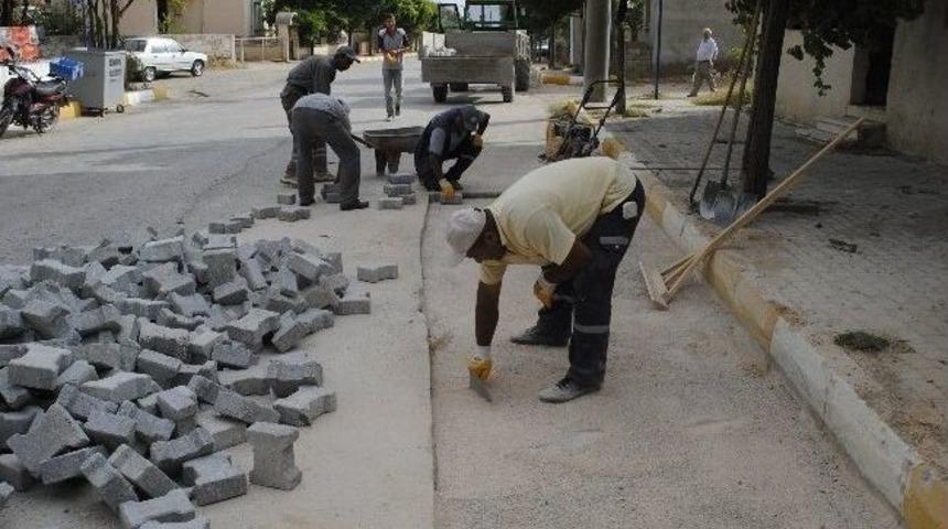 Yol &Ccedil;alışmaları Devam Ediyor