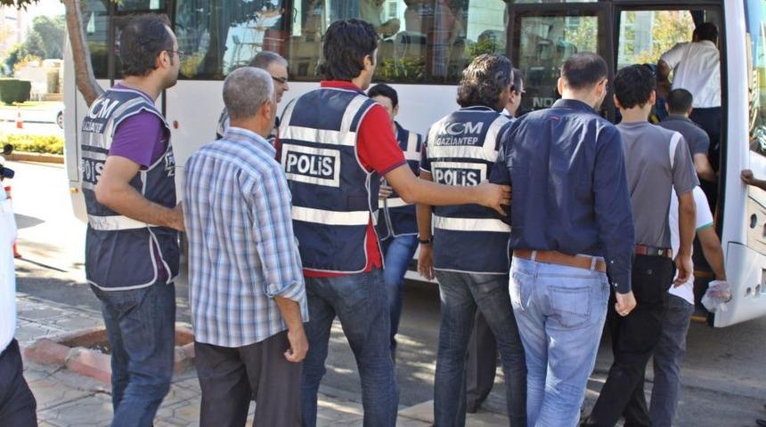 Okuma Yazmaları Yok Ama Ehliyet Sınavından 90 Puan Aldılar