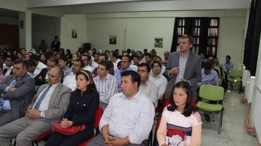 &Ccedil;iftlik&rsquo;te Yeni Eğitim Sistemi Konferansı D&uuml;zenlendi