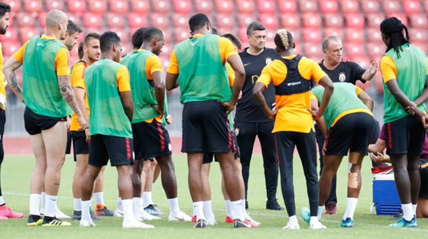 Fatih Terim oyuncularının performansından memnun kalmadı