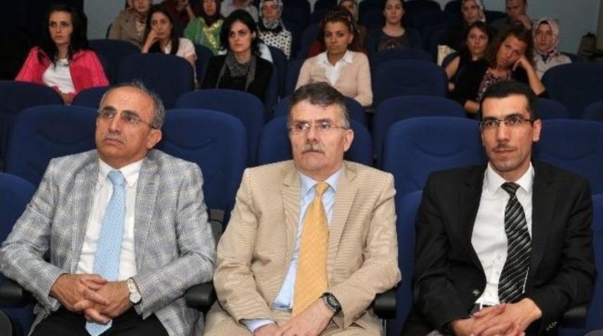 G&uuml;m&uuml;şhane&rsquo;de Aday &Ouml;ğretmenlere Uyum Eğitimi Başladı